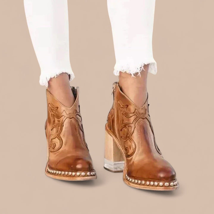 Elise de Paris| Bottes en Cuir Brodées