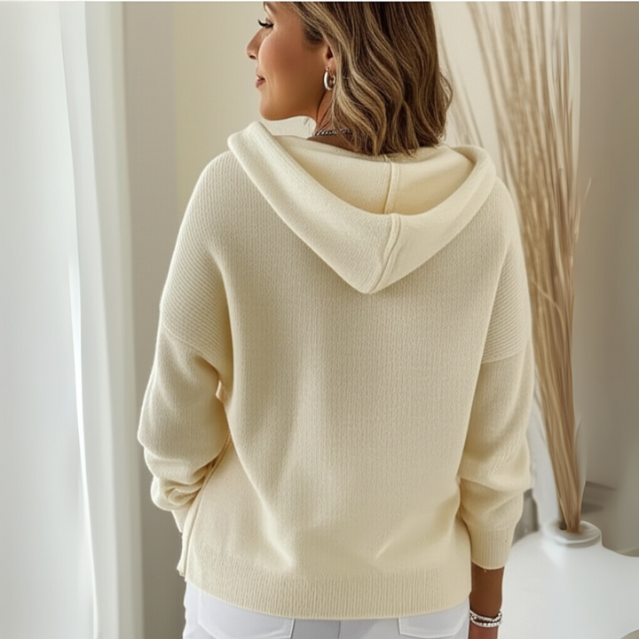 Elise de Paris | Un cardigan doux et élégant